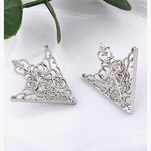 Vintage Triangle Shirt Collar Pin Collar Brooch